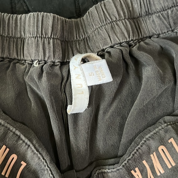 Lunya 100% Silk Shorts - Picture 3 of 4